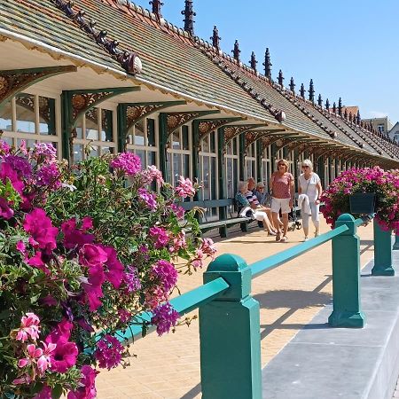 Appartement Blankenberge Zeedijk Aan De Pier Bagian luar foto