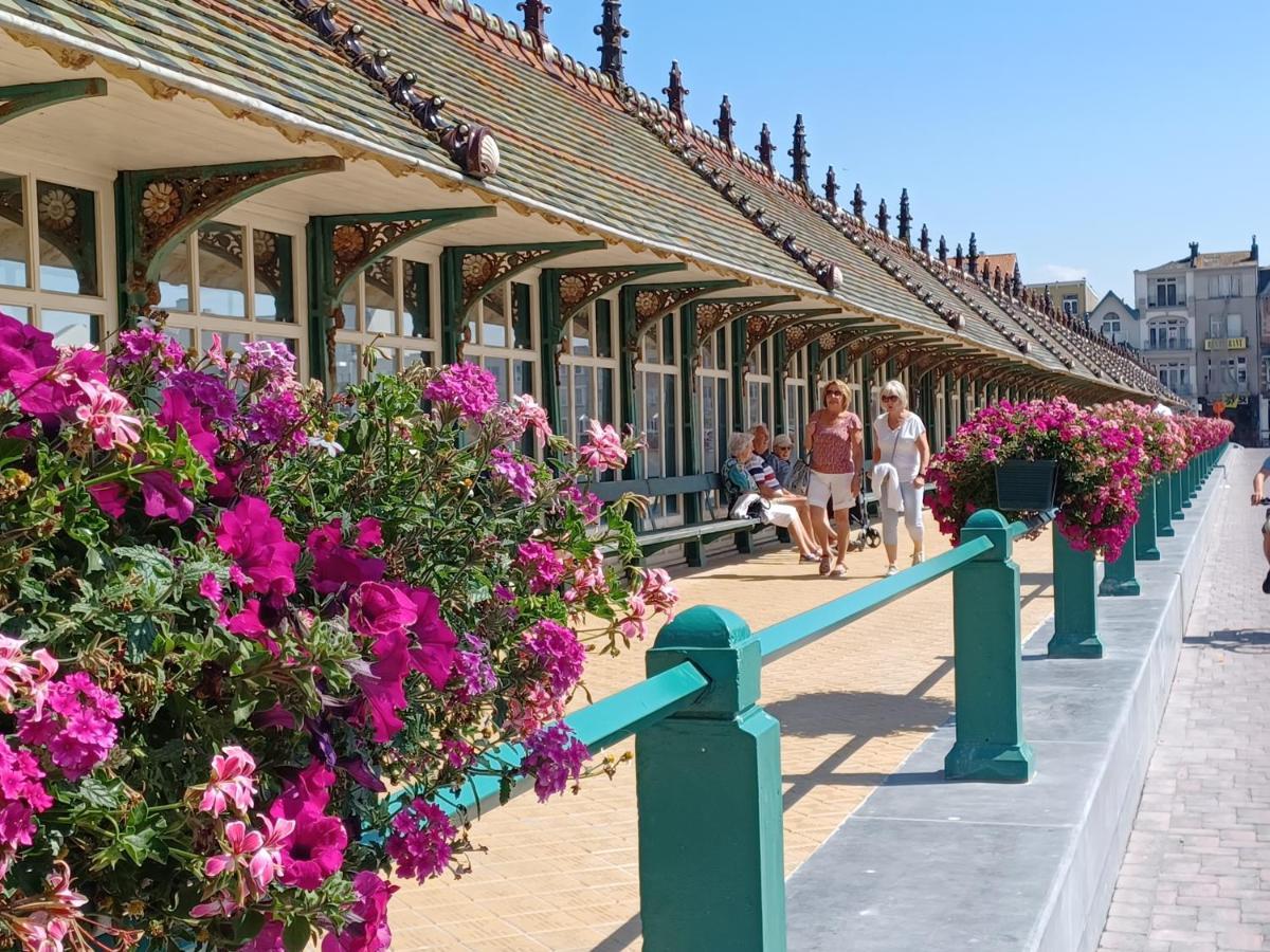 Appartement Blankenberge Zeedijk Aan De Pier Bagian luar foto