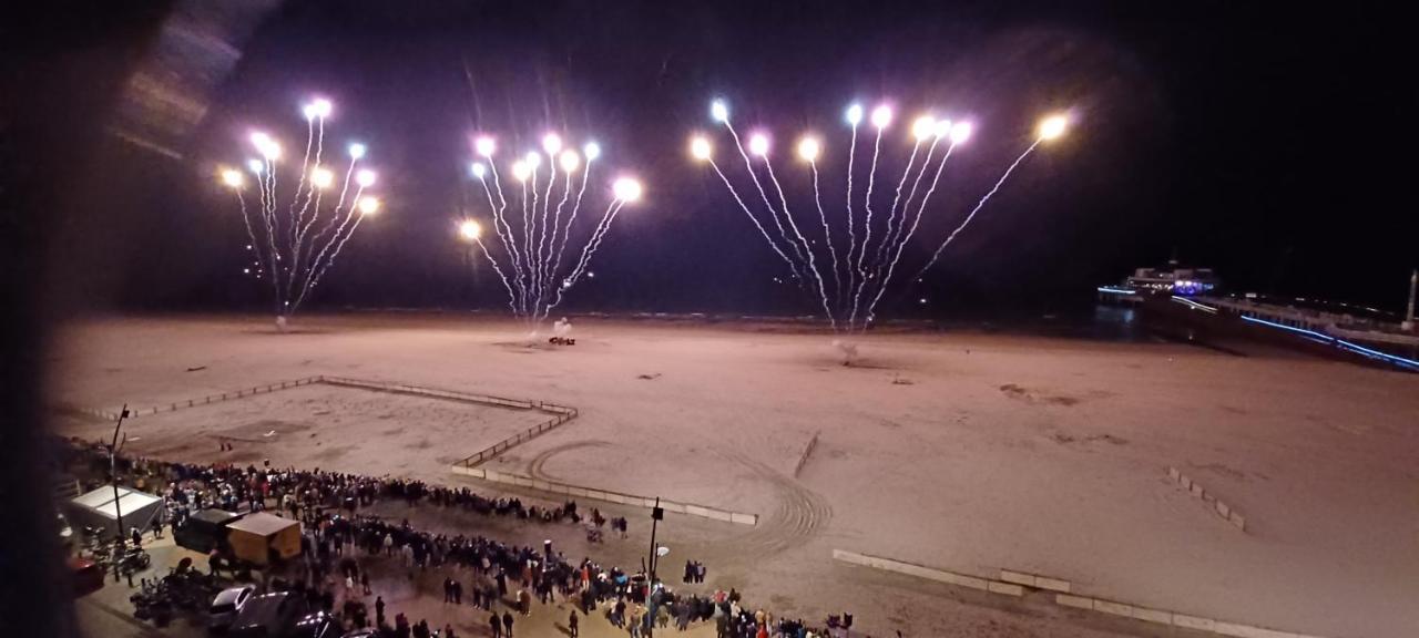 Appartement Blankenberge Zeedijk Aan De Pier Bagian luar foto